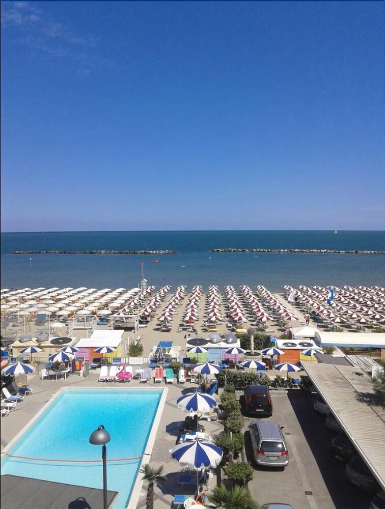 Hotel Italia Μπελάρια-Ιτζέα Μαρίνα Εξωτερικό φωτογραφία