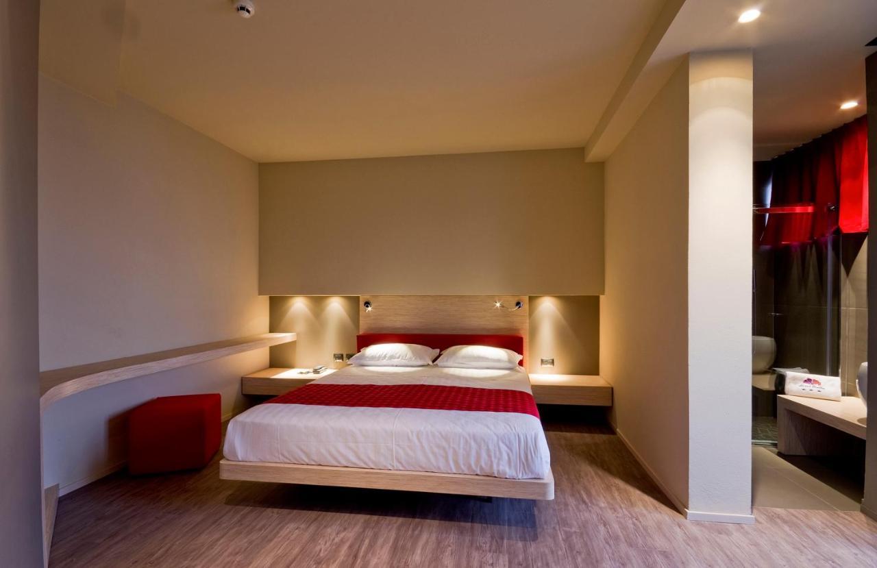 Hotel Italia Μπελάρια-Ιτζέα Μαρίνα Εξωτερικό φωτογραφία